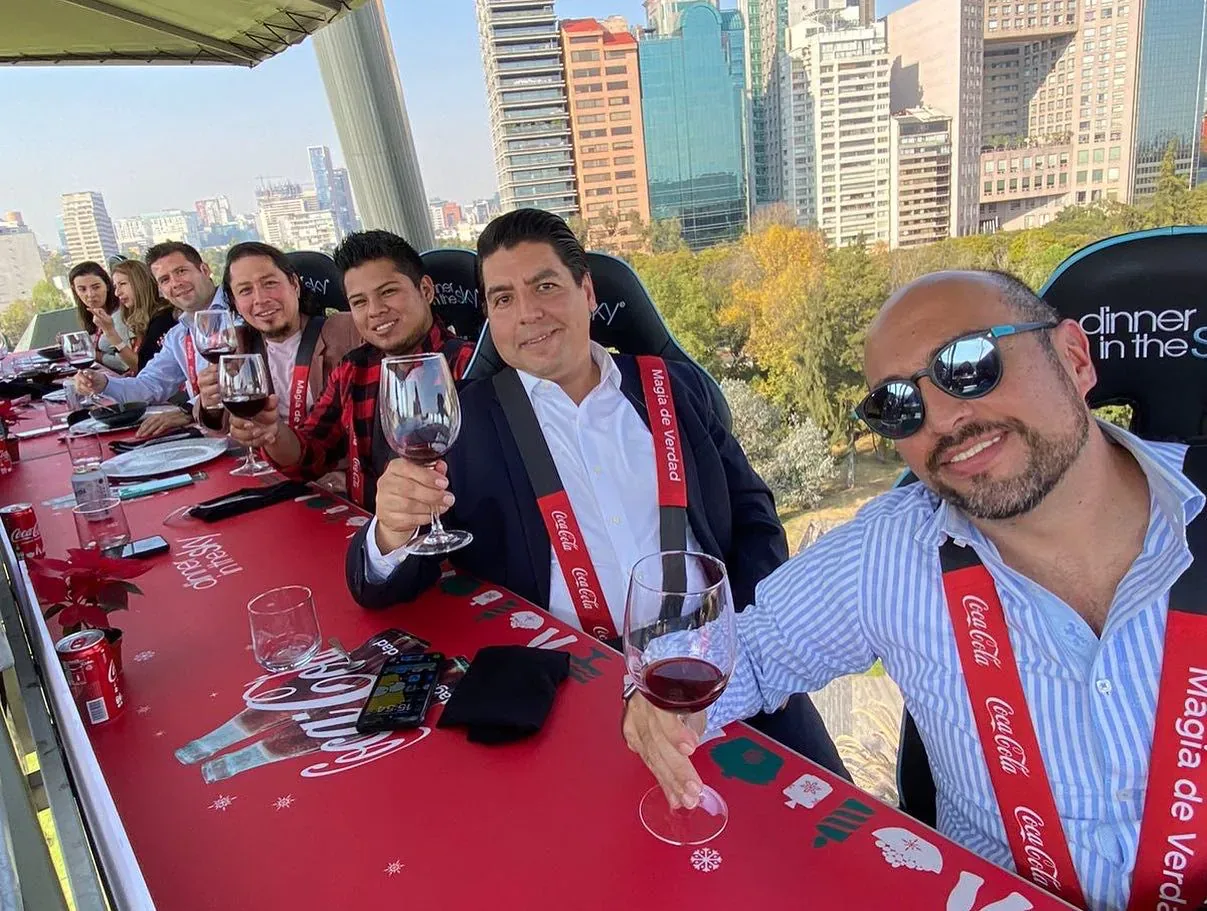 Evento privado de marca en las alturas con Dinner in the Sky México (1 de 5)